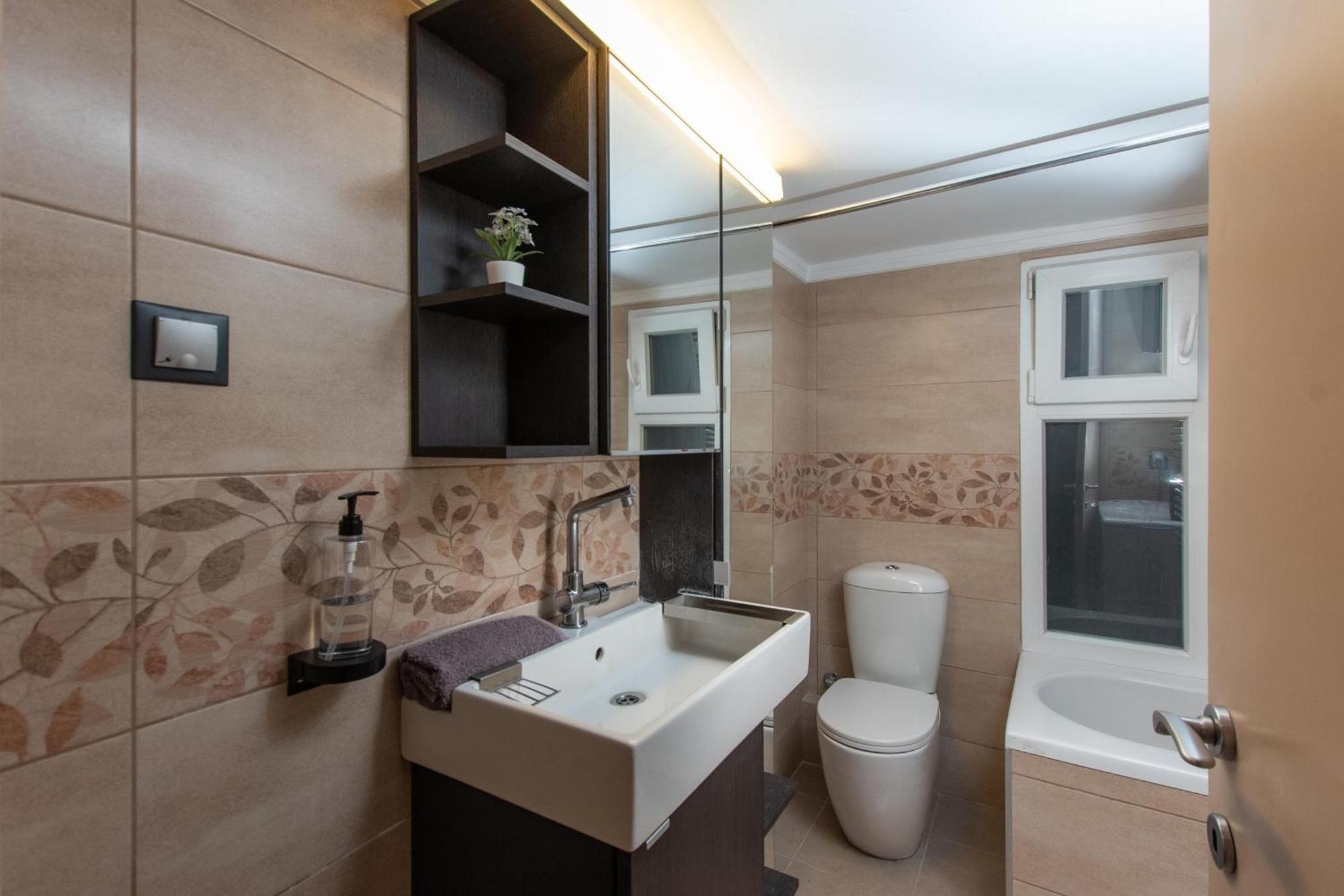 Houseloft Rotunda Getaway Apartment เทสซาโลนิกิ ภายนอก รูปภาพ