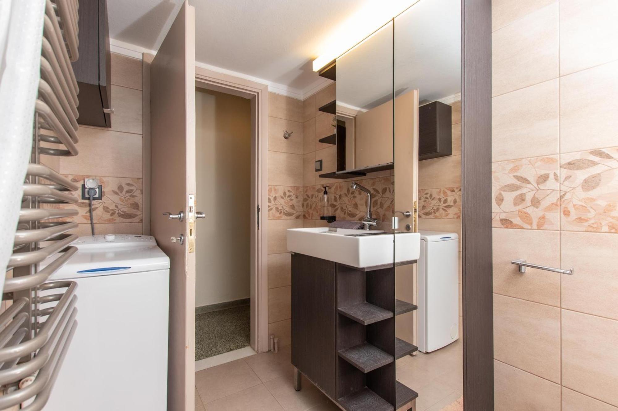Houseloft Rotunda Getaway Apartment เทสซาโลนิกิ ภายนอก รูปภาพ